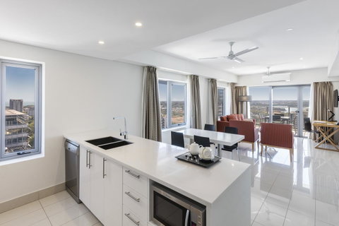 Oaks Darwin Elan Hotel - Sydneys Hotel 3