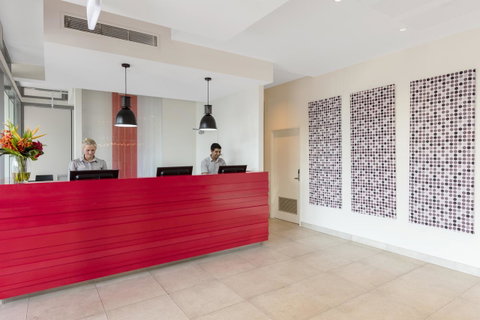 Oaks Darwin Elan Hotel - Sydneys Hotel 8