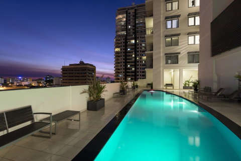 Oaks Darwin Elan Hotel - Sydneys Hotel 0