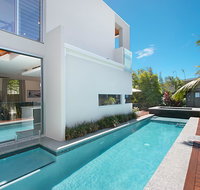 Salt Village Retreat - Sydneys Hotel