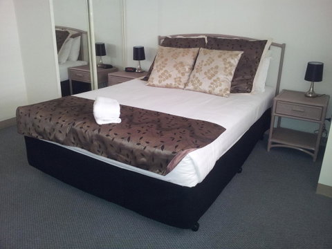 Nelson Bay Breeze - Sydneys Hotel 32