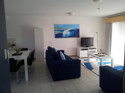 Nelson Bay Breeze - Sydneys Hotel 39