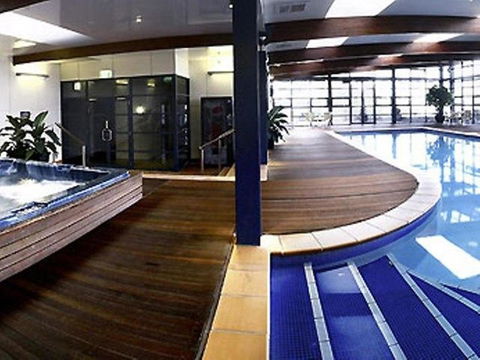 Novotel Canberra - Sydneys Hotel 13