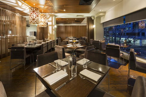 Novotel Canberra - Sydneys Hotel 1