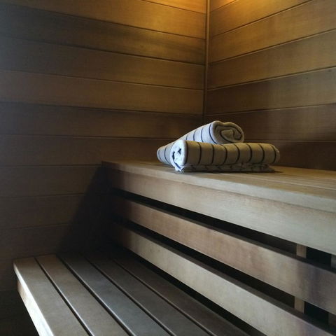 Novotel Canberra - Sydneys Hotel 9