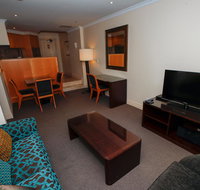 Bond 314 - Sydneys Hotel