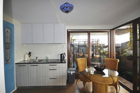 Bongaree Ocean Villa - Sydneys Hotel 3