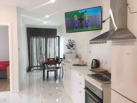 Brand New 2 Bed Room Unit - Sydneys Hotel 2
