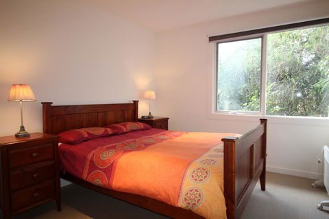Breakers Holiday House - Sydneys Hotel 2