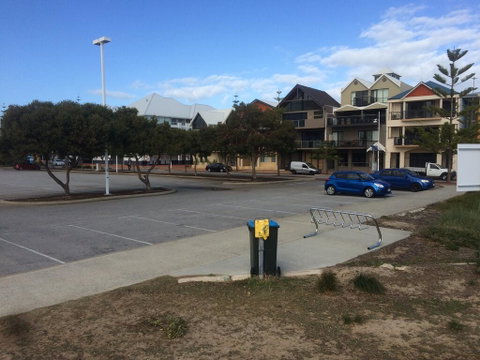 Breakwater Short Stay - Sydneys Hotel 1