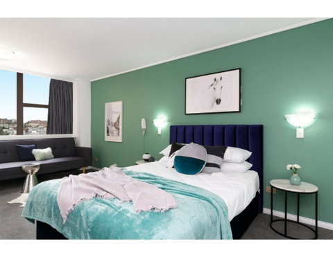 Bright, Modern Studio Steps From The Action - Sydneys Hotel 2