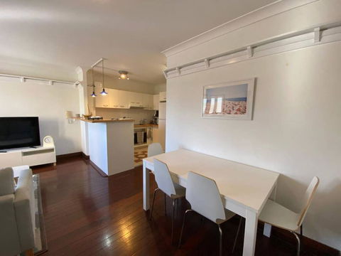 Brisbane City Apartment Atop Victoria Park - Sydneys Hotel 2