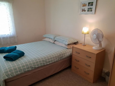 Browncoat Cottage Mudgee - Sydneys Hotel 3