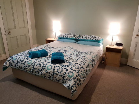Browncoat Cottage Mudgee - Sydneys Hotel 1