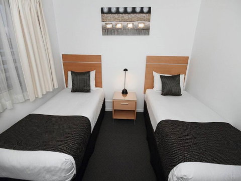 Browns Plains Motor Inn - Sydneys Hotel 3