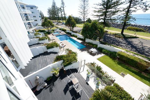 C Bargara Resort - Sydneys Hotel 3
