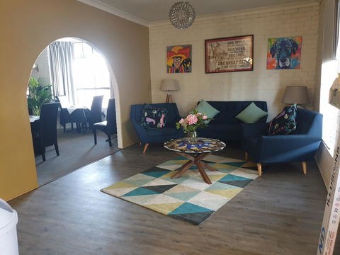 Cameo Inn Motel - Sydneys Hotel 1