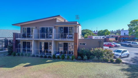 Campaspe Lodge - Sydneys Hotel 0