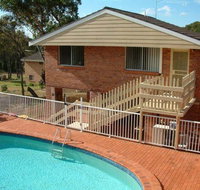 Canberra Cres 2E Burrill Lake Upstairs Apartment - Sydneys Hotel