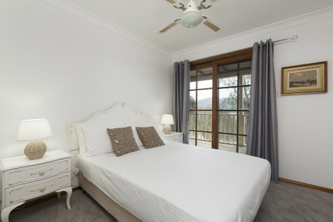 Cants Cottage - Sydneys Hotel 2