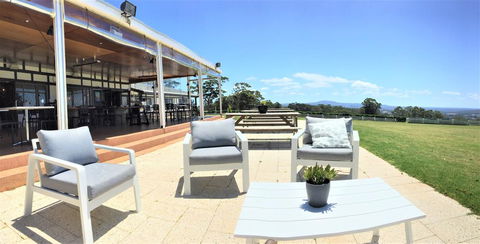 Castelli Estate Cellars Pty Ltd - Sydneys Hotel 1