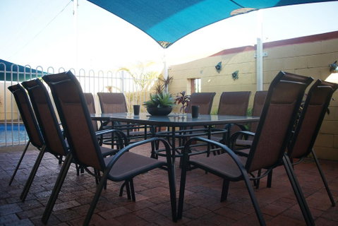 Cedar Lodge Motel - Sydneys Hotel 3