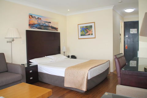 Centenary Motor Inn - Sydneys Hotel 1