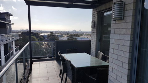 Centenary Park Apartments - Sydneys Hotel 2