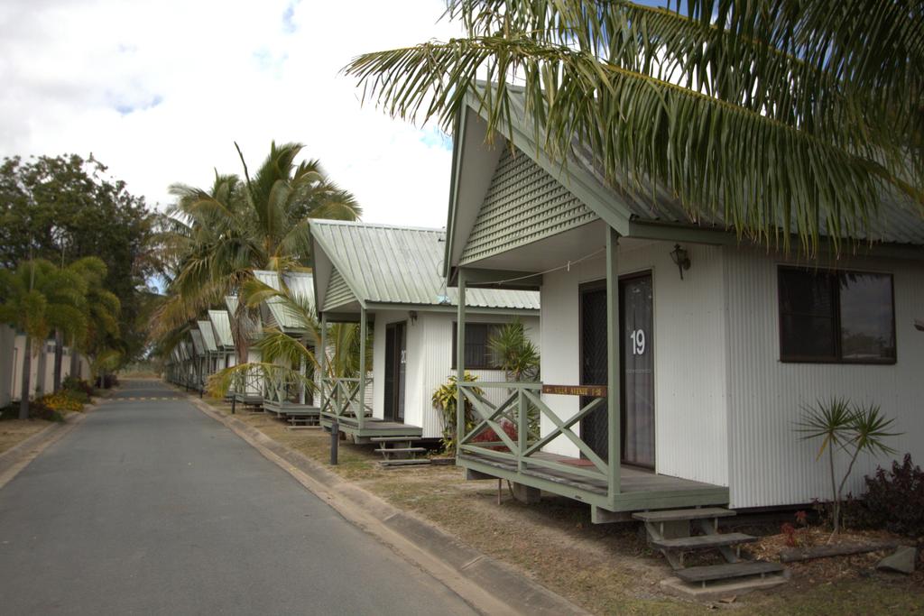 North Mackay QLD Sydneys Hotel