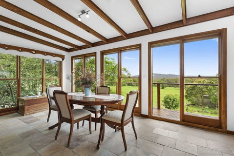 CHRISTOPHERS COTTAGE - Sydneys Hotel 2