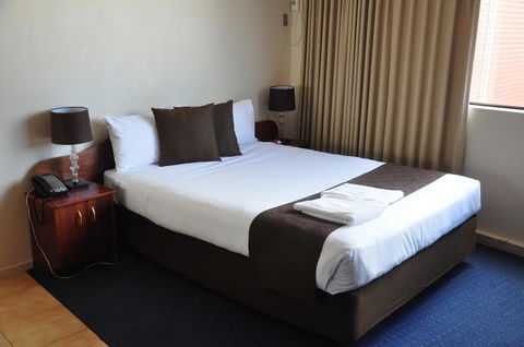City Park Hotel - Sydneys Hotel 1