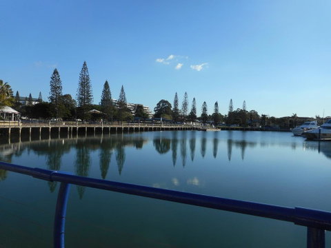 Cleveland Holiday Home - Sydneys Hotel 0