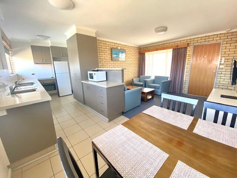 Coastal Comfort Motel - Sydneys Hotel 1