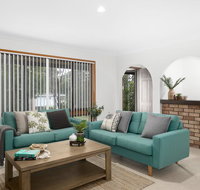 Coastal Hideaway - Sydneys Hotel