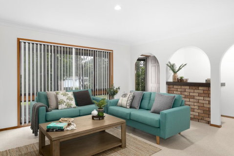 Coastal Hideaway - Sydneys Hotel 0