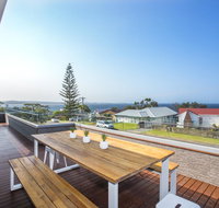 Coastal Horizons - Sydneys Hotel
