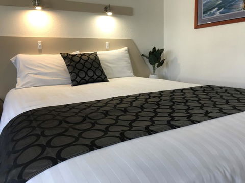 Cobb Inlander Motel - Sydneys Hotel 3