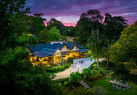 Book Oakbank Accommodation Vacations Sydneys Hotel Sydneys Hotel