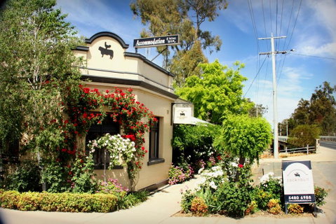 CocknBull Boutique Hotel Echuca - Sydneys Hotel 0