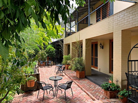 CocknBull Boutique Hotel Echuca - Sydneys Hotel 1