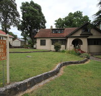 Colwyn House Self Contained accomodation - Sydneys Hotel