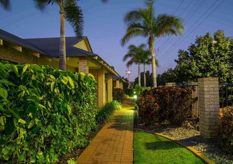 Comfort Inn & Suites Karratha - Sydneys Hotel 0