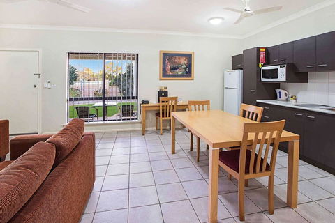 Comfort Inn & Suites Karratha - Sydneys Hotel 2