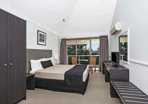 Comfort Inn & Suites Northgate Airport Motel - Sydneys Hotel 1