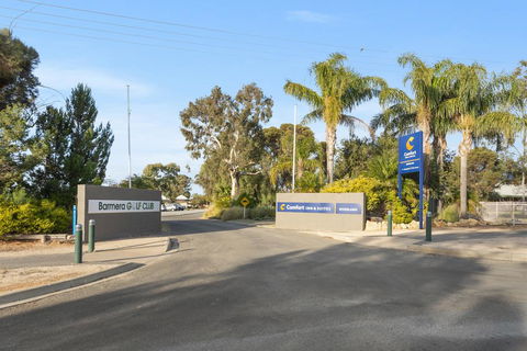 Comfort Inn & Suites Riverland - Sydneys Hotel 1