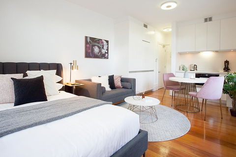 Comfortable Renovated Studio Close To City - Sydneys Hotel 0