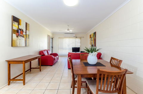 Como Apartments Gladstone - Sydneys Hotel 0