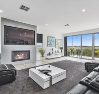 CONROE EXECUTIVE TOWNHOUSE - MODERN  STYLISH - Sydneys Hotel