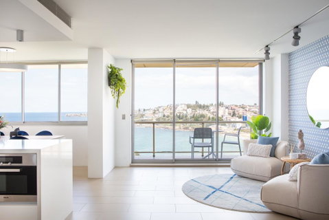 Coogee Beach Designer Penthouse With Parking - Sydneys Hotel 0