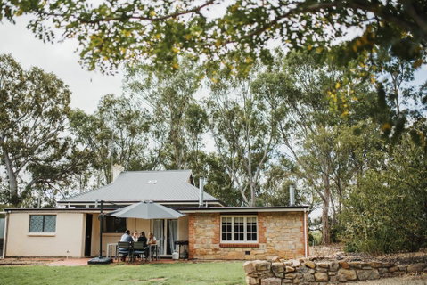 Cooke Cottage - Sydneys Hotel 1